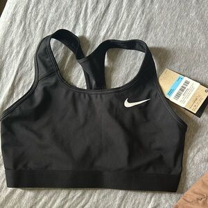 Brand new Women’s Nike Sports Bra- size M